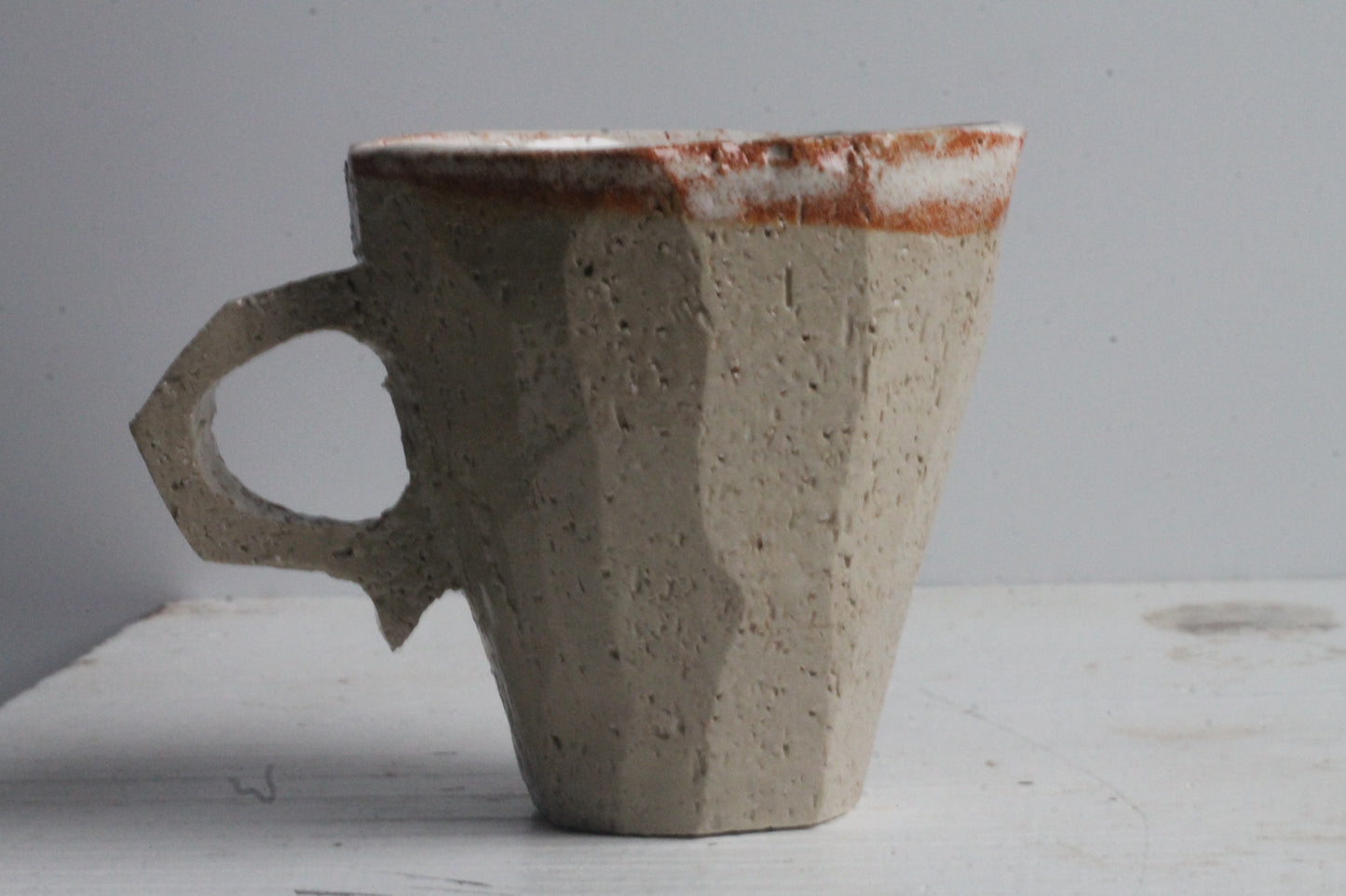 Espresso cup White with red sparkles inside