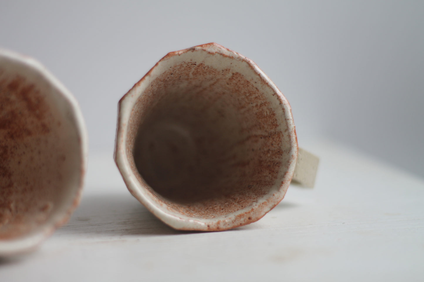 Espresso cup White with red sparkles inside